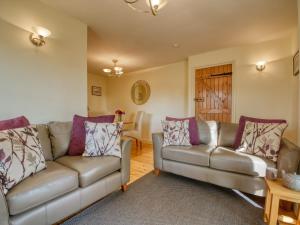 2 Bed in Abbotsbury 92416