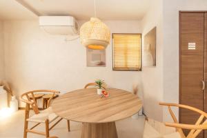 Wooden warmth of a house 8 people Skytree 7 minutes 75 square meters Asakusa, Shibuya, Narita, Haneda direct
