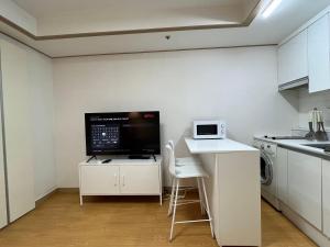 New 강남역 도보 5분 아늑한 공간 소독완료 깔끔한숙소 장기숙박