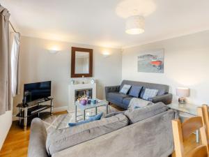 3 Bed in Appledore 00851