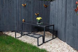 The 5 BDR Retreat within city centre - sleeps up to 10 people