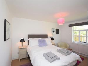 6 Bed in Wroxham 72652