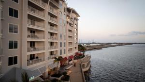 Sunseeker Resort Florida Gulf Coast, Curio Collection Hilton