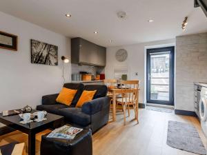 1 bed in Brecon BN034