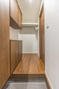 9-min walk to Ikebukuro Station, 1-min walk to Kanamecho Station Max 8 guests 70 sqm Free parking Direct access to Shinjuku, Shibuya, Ueno