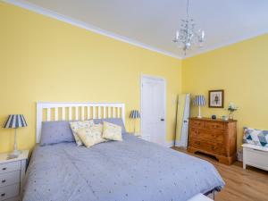 3 Bed in Knaresborough 74150