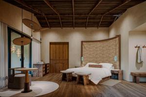 Santa Lucia Jungle Hacienda, Autograph Collection