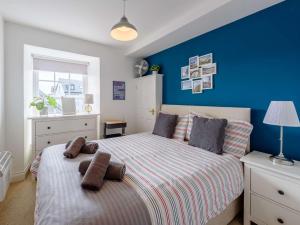 1 Bed in Tenby FB056