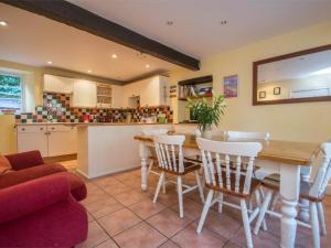 3 Bed in Osmington DC053