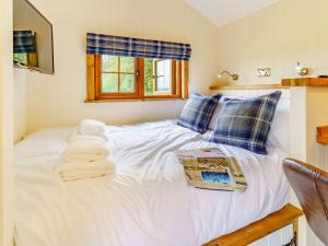 1 Bed in Freshwater East 83421