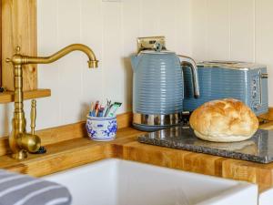 1 Bed in Freshwater East 83421