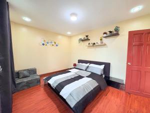 Fog and Pines Transient near Main gate of John Hay