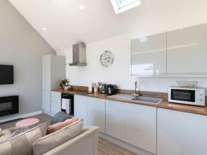 1 Bed in Sennen 85836