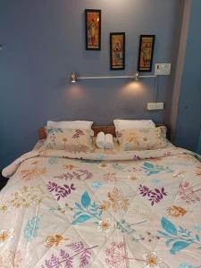 Banaras Rest House