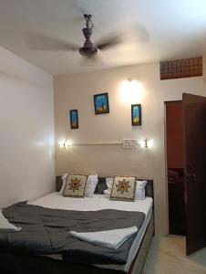 Banaras Rest House