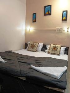 Banaras Rest House