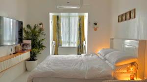 Serene Haven with Skyline View