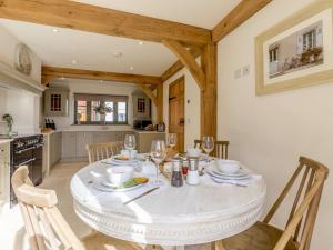 2 Bed in Newton Tracey 80381