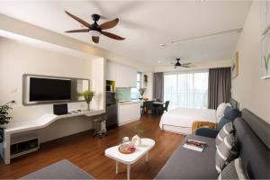 Center-CozyOcean&Cityview-LargeStudio65m2-Freeswim