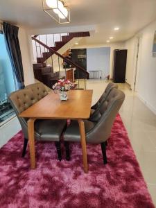 Dope Pool Villa in Pattaya