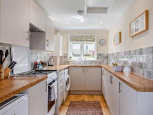 2 Bed in West Quantoxhead 96234