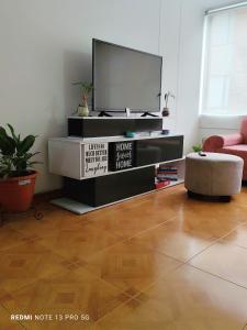 Habitación privada en Apt compartido cedritos