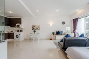 Chic Condo by Bcare - Purple Rose