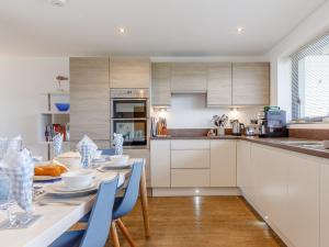 3 Bed in Westward Ho 52930