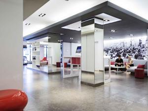 Novotel Montreal Center