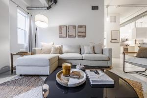 Industrial Style 2BR Condo Downtown LA With Rooftop!