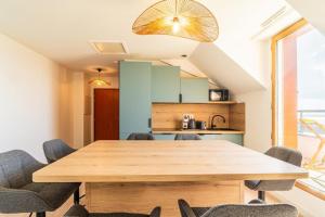 Balcon ensoleillé et confort moderne T3 vue mer