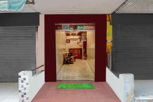 Super Collection O Tajganj West Gate Formerly Hotel Host