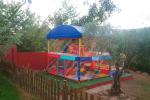 Hasta semana santa solo grupos grandes desde 30 personas-Aldea Vetonia Alojamientos con Encanto-Info y dudas 618-95-92-51