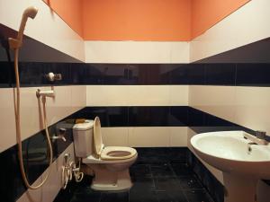 Warm Whisky Rooms
