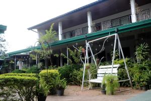 Grand Hill Resort