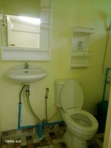 Baan Chaiy khong บ้านชายคลอง