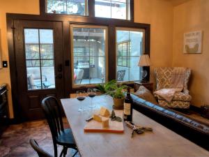 Romantic Cottage Rental Tucked Away in the Countryside near Lancaster, Pennsylvania
