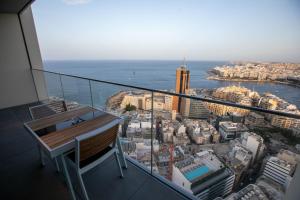 29th Floor-Seaview Mercury Apartment