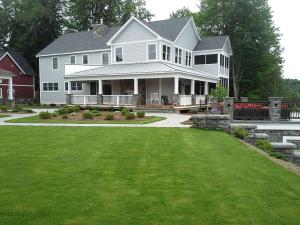 Four-Bedroom Luxury House Rental on Pontoosuc Lake in the Berkshires