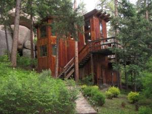 Unique Cabin Rental in Pike National Forest near Colorado Springs, Colorado