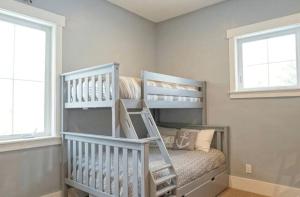 Luxurious Pet-Friendly Vacation Rental close to Mirror Lake in Kamas, Utah