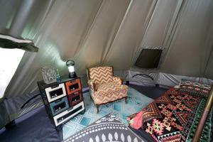Off-Grid Creekside Tent Ideal for a Glamping Experience in Cosby, Tennessee