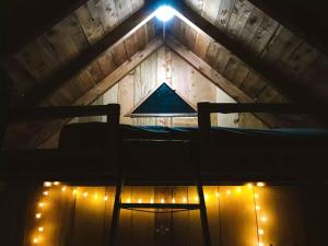 Tranquil Retreat Cabin Rental for a Woodland Vacation near Smithville, Tennessee