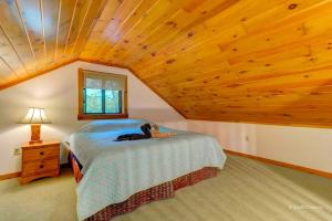 Traditional Wooden Cabin Rental in the Poconos, Pennsylvania