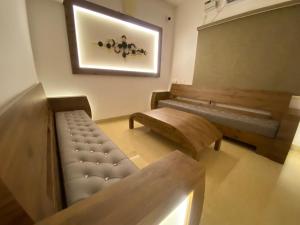 La Tamara Luxury - TIE