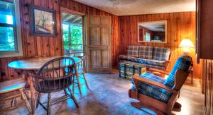 Two-Bedroom Cabins for Rent near Daniel Boone National Forest, Kentucky