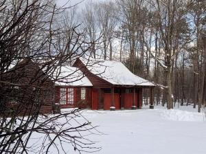 Romantic Year-Round Cabin Getaway with Free Wi-Fi in Saugerties, New York