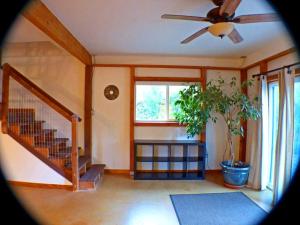 Rustic Countryside Barn Rental for Unique Getaway near Ashland, Oregon