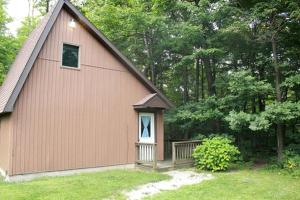 Rustic Cottage Rental on a Dairy Farm near Mercer, Pennsylvania