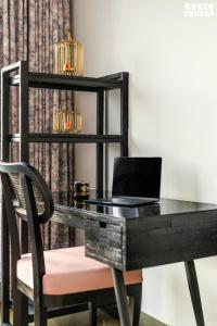 StayVista at Vacanza Villa - Pool, Lawn & Theatre